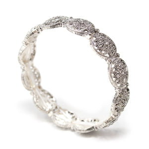 Flower Pattern Stretch Bracelet Silver Tone - Mimmic Fashion Jewelry