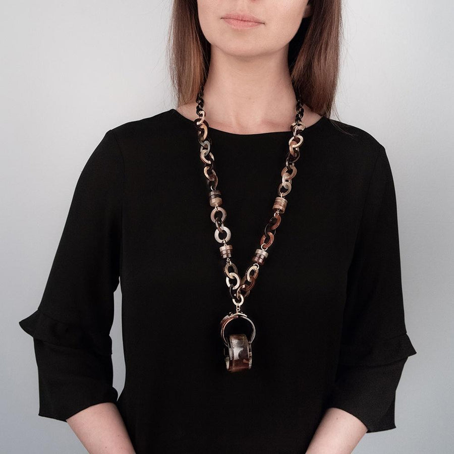 Tortoise Necklace Interlock Rings Pendant Black - Mimmic Fashion Jewelry
