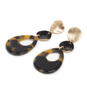 Tortoise/Hammered Teardrop Earrings Gold Tone - Mimmic Fashion Jewelry
